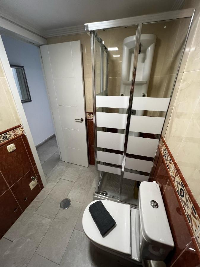 Premium Malaga Residence With Free Parking ภายนอก รูปภาพ
